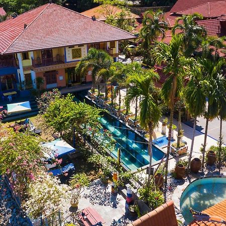 Lost Paradise Resort Batu Ferringhi Kültér fotó